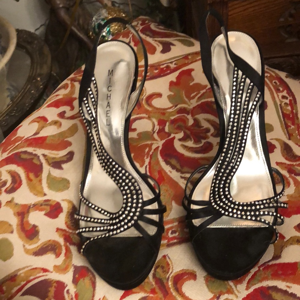 Beautiful Black Heels With Silver Accents